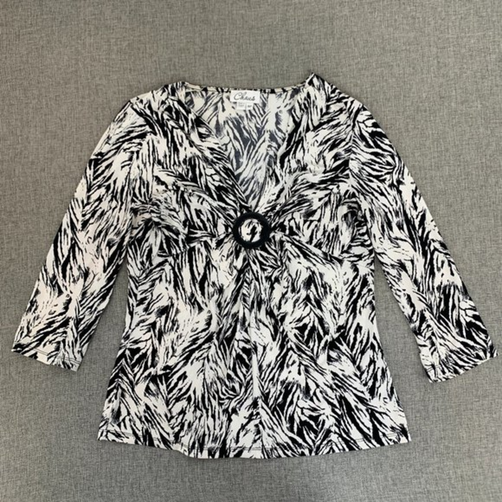 Chaus Zebra Blouse Off White Black Petite Large V-Neck 3/4th Sleeves Lightweight